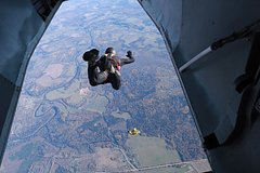 В российском регионе прыжок опытного парашютиста из самолета обернулся трагедией