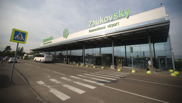 В аэропортах Жуковского, Пскова и Ярославля ввели ограничения на полеты