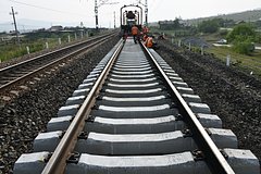«Просьба сохранять спокойствие». В России подорвали железную дорогу. Что происходит на месте ЧП?