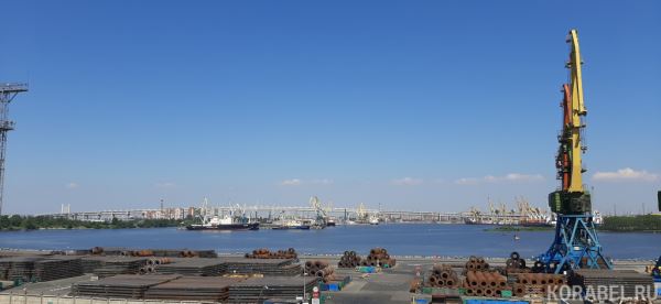 СУДС Санкт-Петербург предотвратила аварию судна